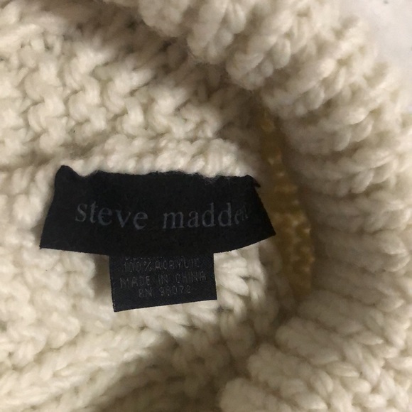 Steve Madden ladies beanie - Picture 8 of 10
